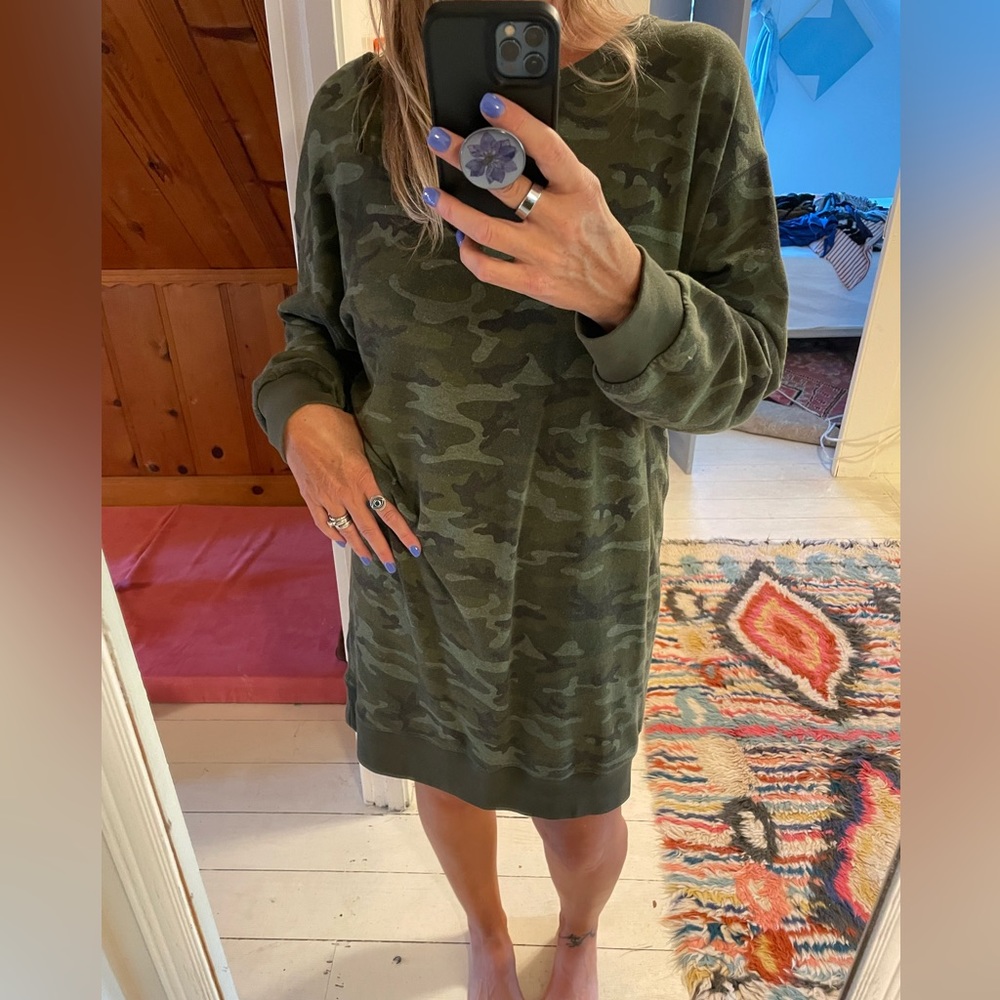 Gap camo sweatshirt dress
